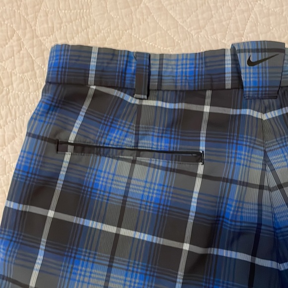 NIKE•GOLF SHORTS•DRI-FIT•MENS 32 - Picture 5 of 6